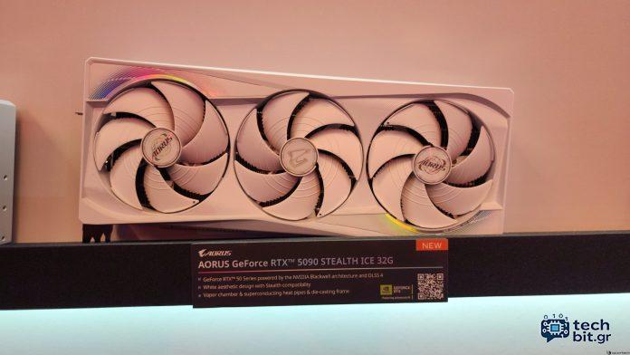 Το Gigabyte εμφανίζει μυστικό AORUS RTX 5090 Stealth Ice GPU με λευκή αισθητική & AORUS P1600W Titanium PSU με βαθμολογία PCIE 5.1
