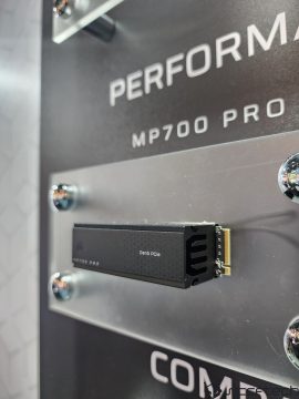 Corsair MP700 Pro