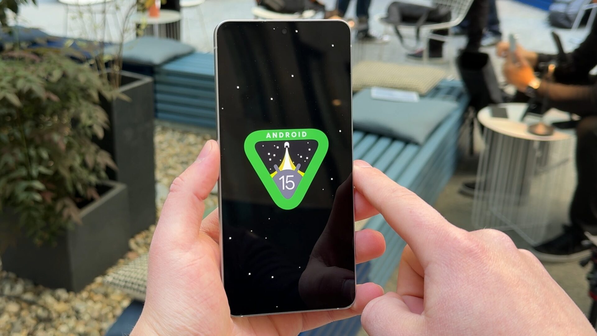 Galaxy S25 Edge Android 15 One UI 7