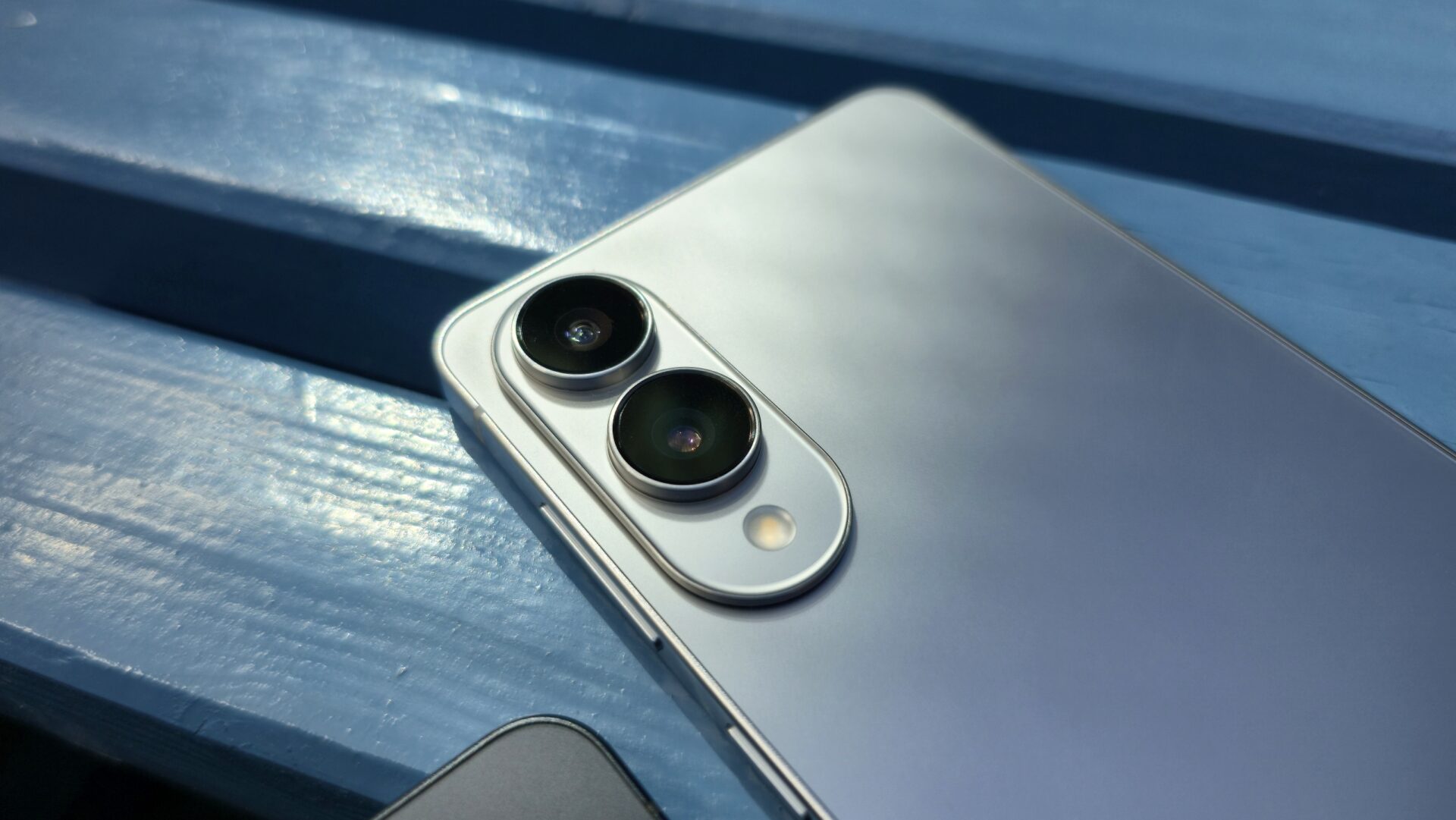 Galaxy S25 Edge Hands-On 12
