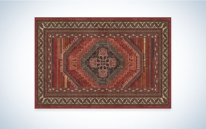   Ruggable Star Wars Rug με ένα έντονο κόκκινο μοτίβο του Mandalore