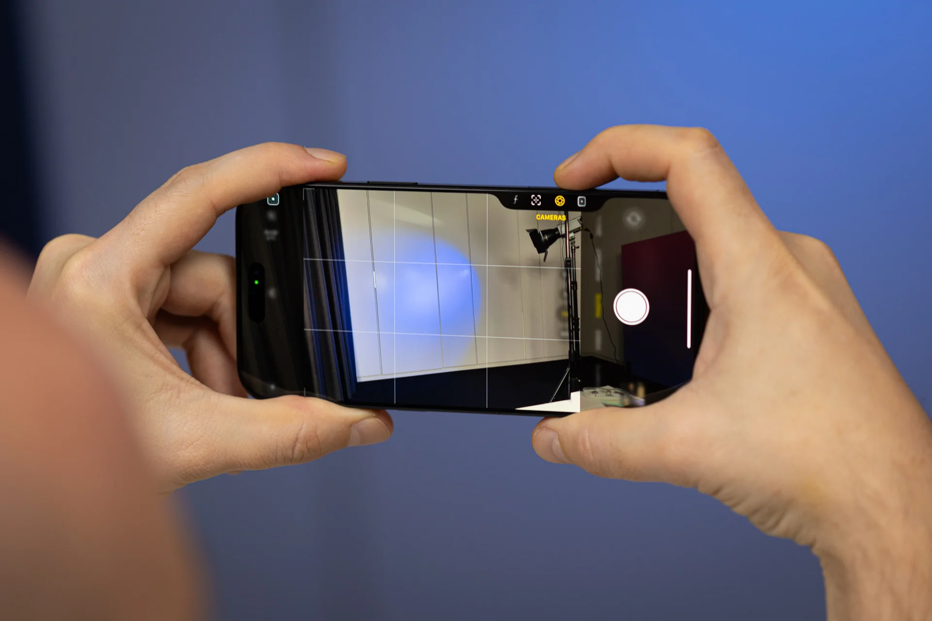 Μια μικρή αλλαγή, μια μεγάλη ανακούφιση: το iPhone αποκτά επιτέλους “off” για τη χειρονομία κάμερας