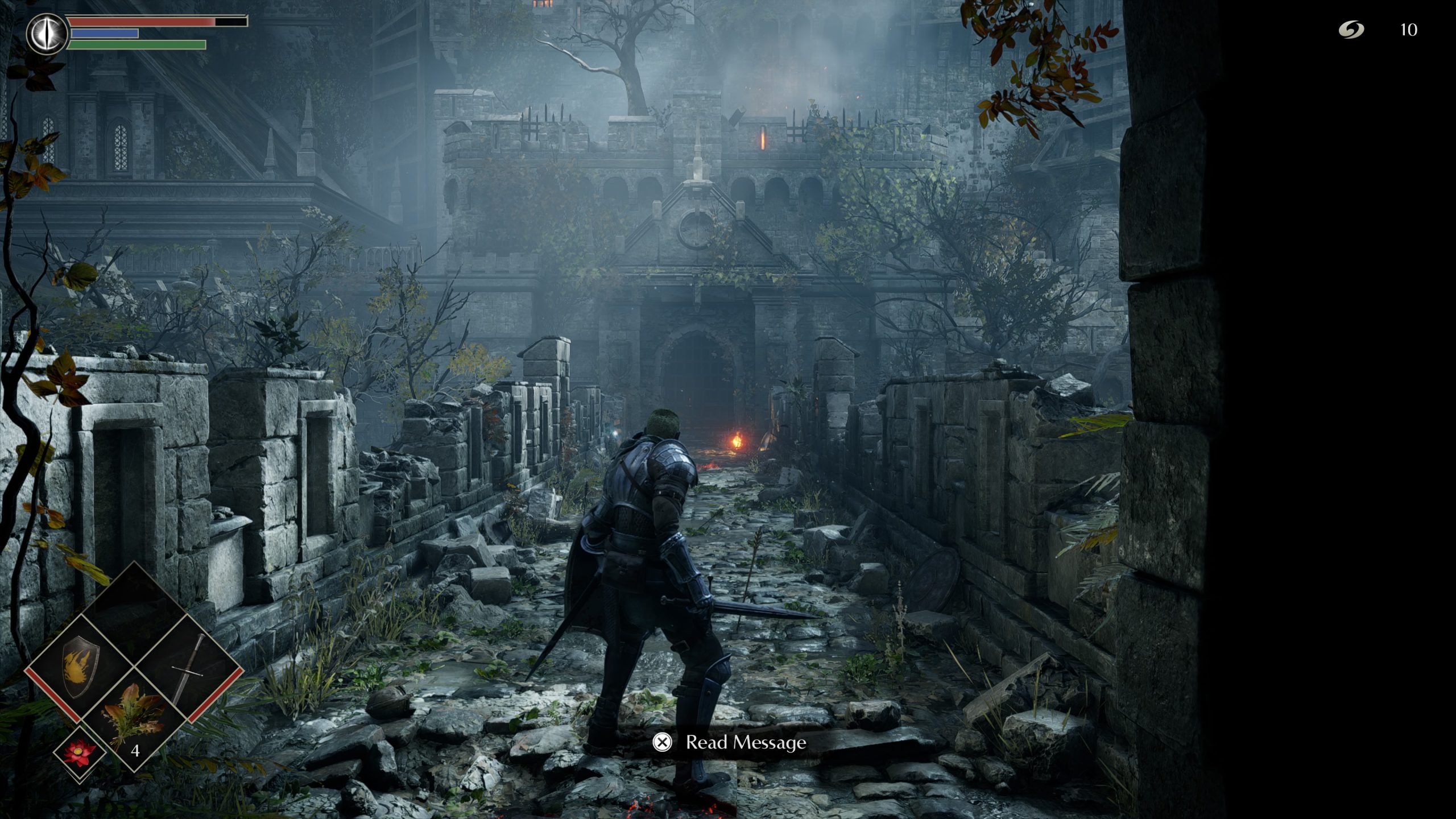 Ο χαρακτήρας στην πανοπλία βρίσκεται σε έναν ερειπωμένο διάδρομο του κάστρου, η επιλογή μηνύματος λέει 