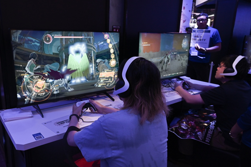 Νέα μελέτη – καμπανάκι για τους γονείς: Η υπερβολική χρήση οθόνης στην παιδική ηλικία συνδέεται με χαμηλότερες σχολικές επιδόσεις