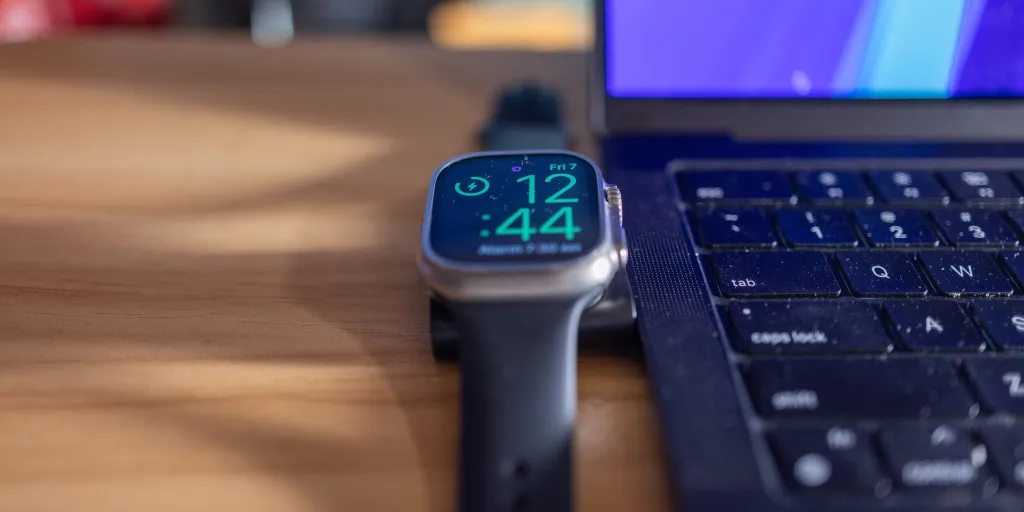 Αναθεώρηση: Η βάση φόρτισης 3 σε 1 της ESR προσφέρει φόρτιση MagSafe 25 W σε εξαιρετική τιμή Αναθεώρηση: Η βάση φόρτισης 3 σε 1 της ESR προσφέρει φόρτιση MagSafe 25 W σε εξαιρετική τιμή