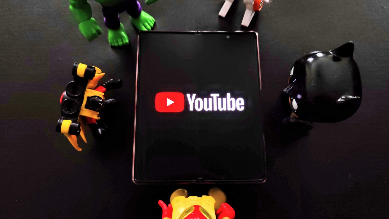 Το YouTube αναβιώνει τα άμεσα μηνύματα εντός εφαρμογής σε αιφνιδιαστική δοκιμή