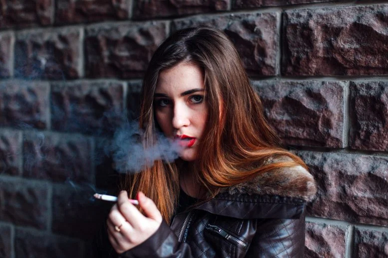 Μόνο 2 τσιγάρα την ημέρα μπορεί να αυξήσουν τον κίνδυνο καρδιακής ανεπάρκειας κατά 50%