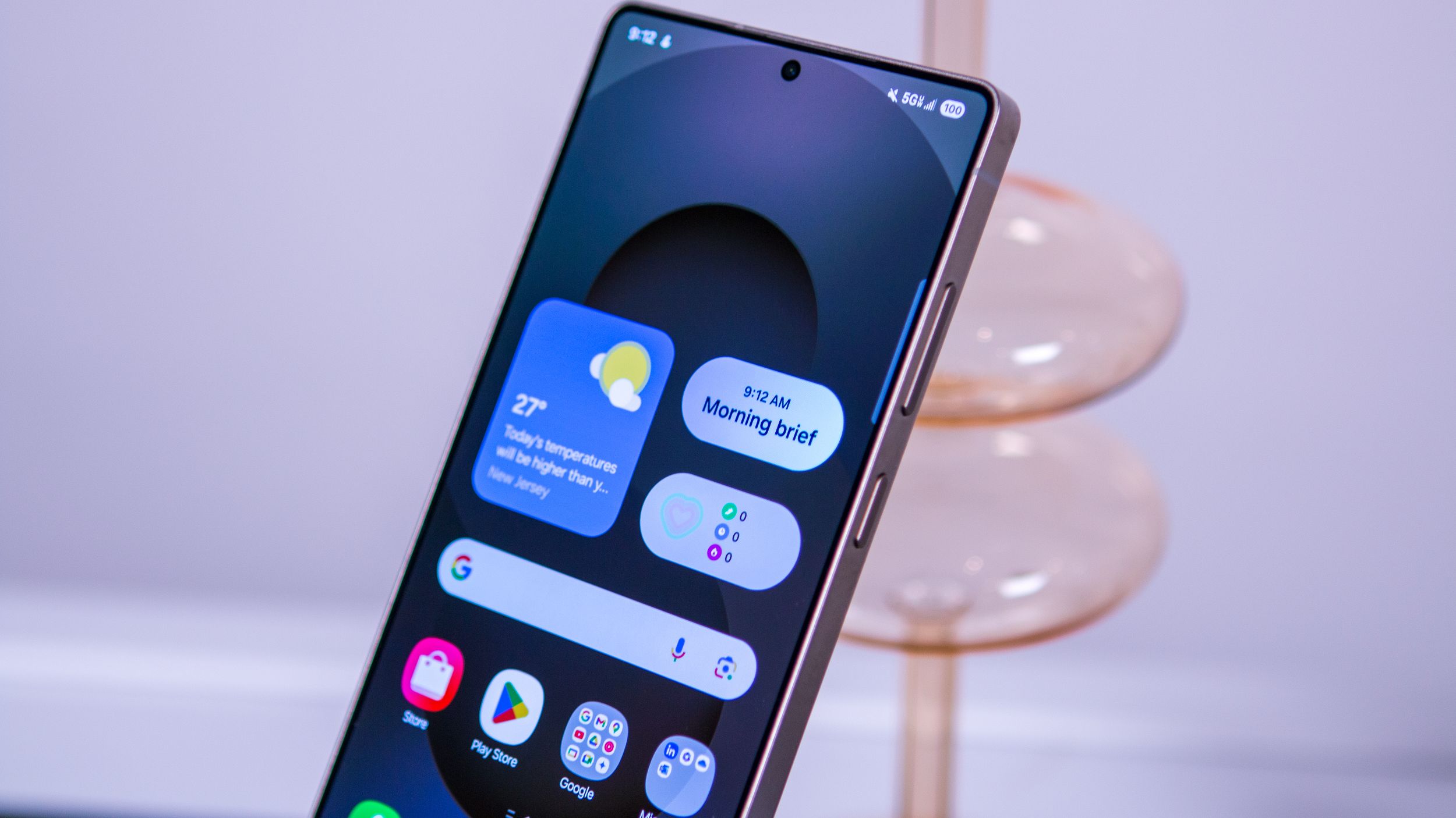 Το προσαρμοσμένο τσιπ Exynos της Samsung μπορεί να μειώσει την τιμή της σειράς Galaxy S26