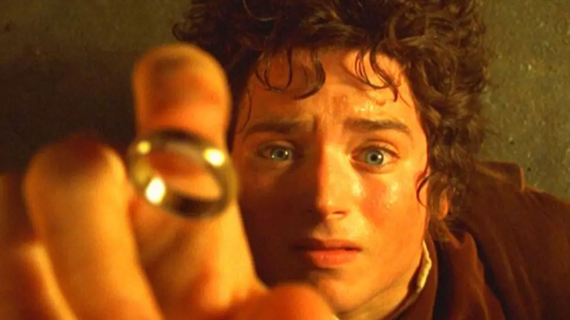 «Ο Elijah Wood Σκέπασε τους Θαυμαστές του Lord of the Rings με μια Απίθανη και Τρυφερή Απάντηση!»