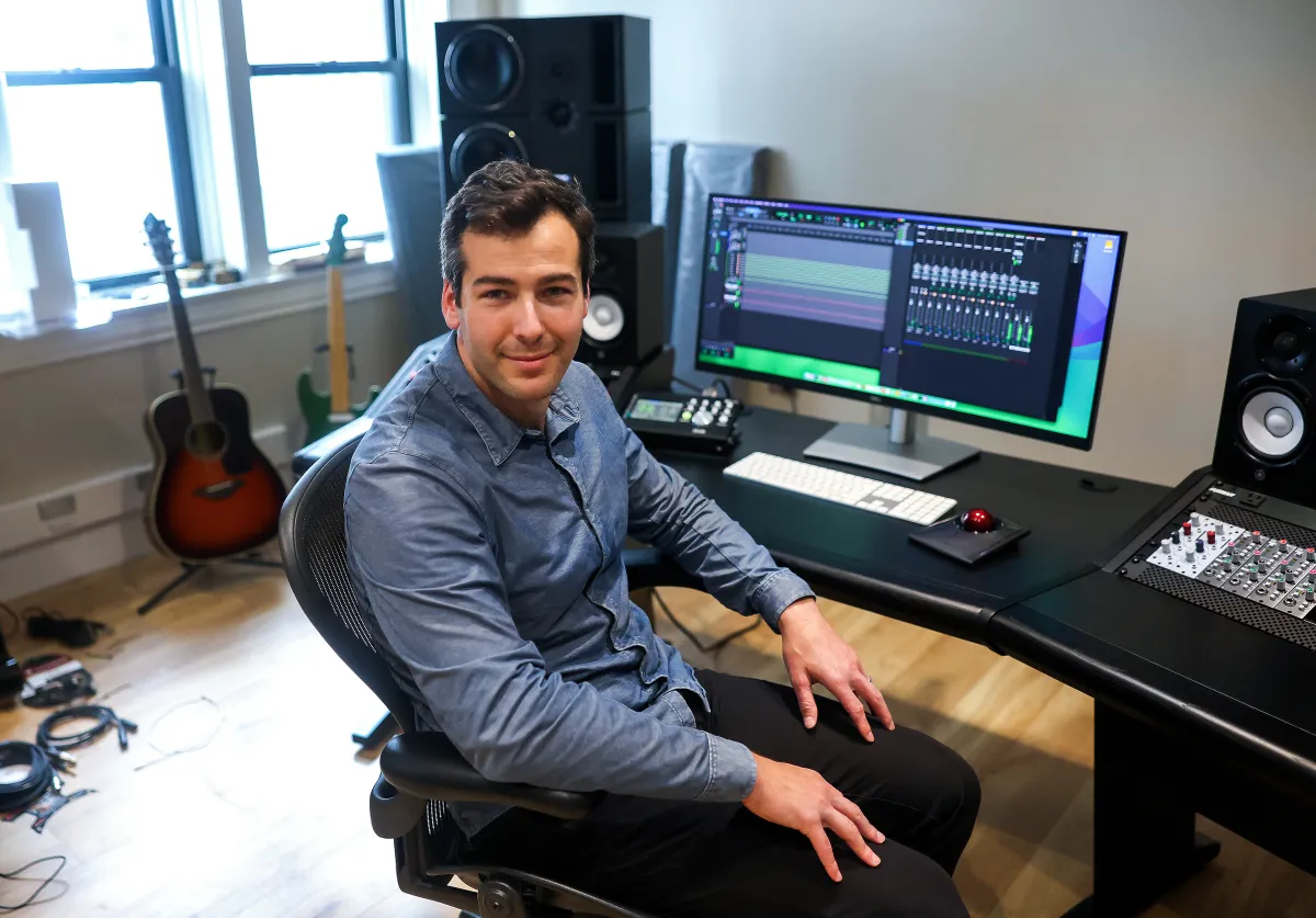 Η νόμιμα ταλαιπωρημένη μουσική startup Suno με τεχνητή νοημοσύνη αντλεί αποτίμηση στα 2,45 δισεκατομμύρια δολάρια με έσοδα 200 εκατομμύρια δολάρια