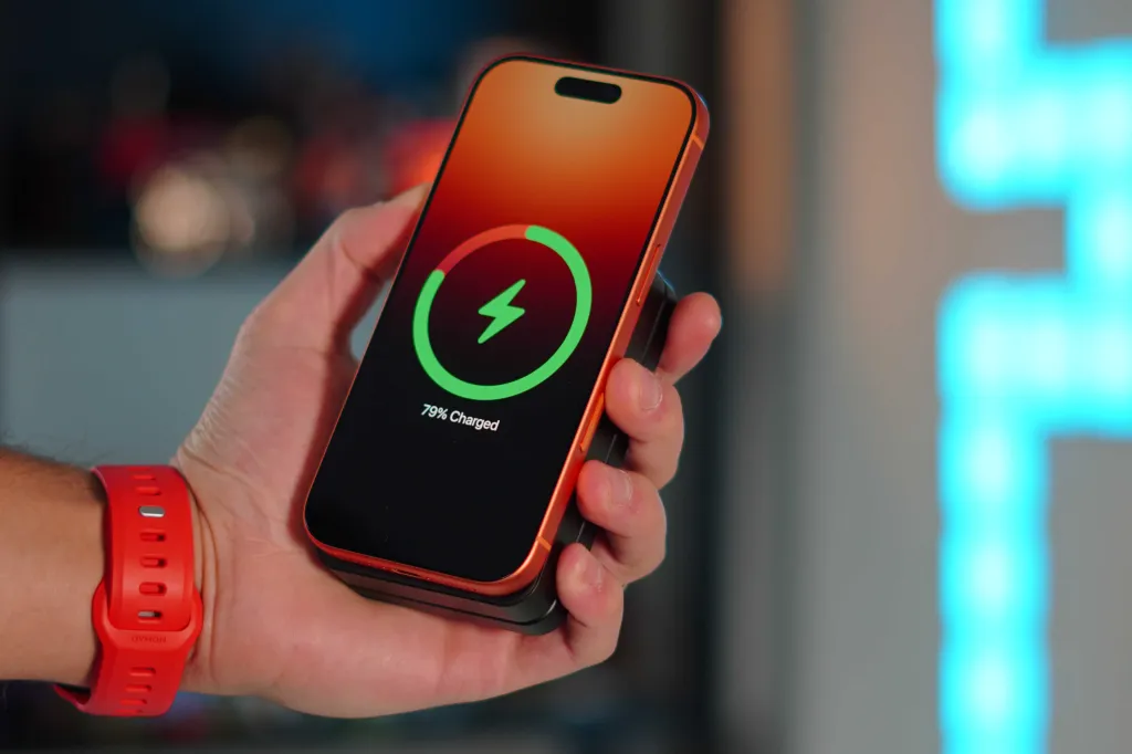 Το K1 Ultra της Kuxiu φορτίζει όλο τον εξοπλισμό της Apple με μοναδικό κόλπο