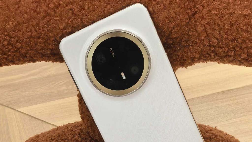 Μετά την Apple και τη Xiaomi, η Huawei σχεδιάζει να παρουσιάσει το τηλέφωνο «Pro Max».