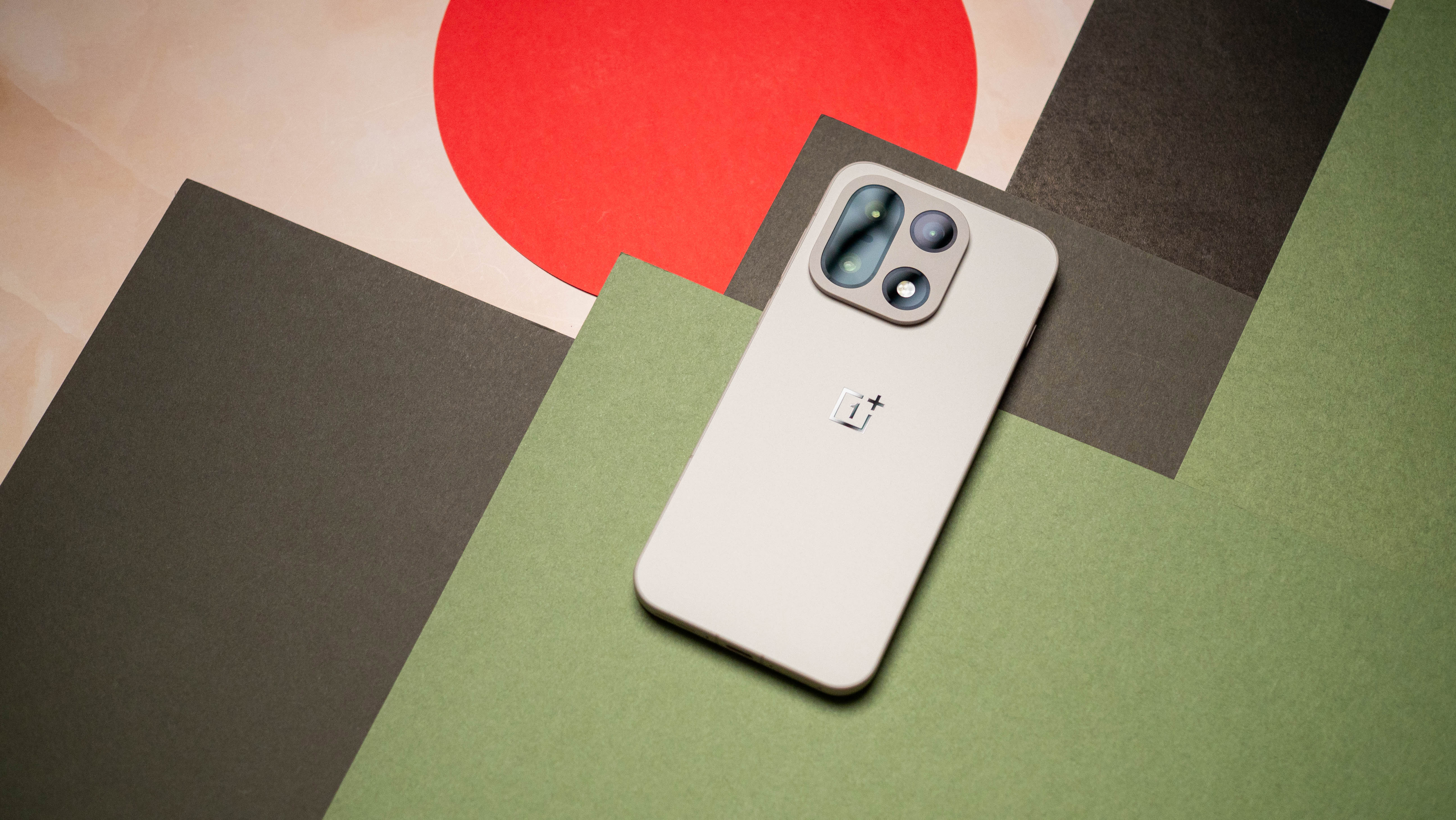 Κριτική OnePlus 15 στο Android Central