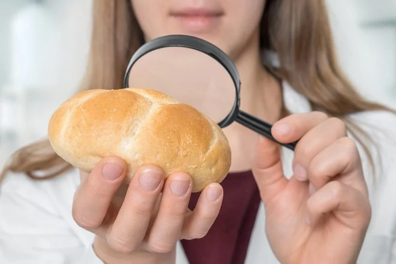 Η κατανάλωση αυτού του κοινού συστατικού τροφής συνδέεται με βλάβη στο έντερο και κίνδυνο παχυσαρκίας στους απογόνους