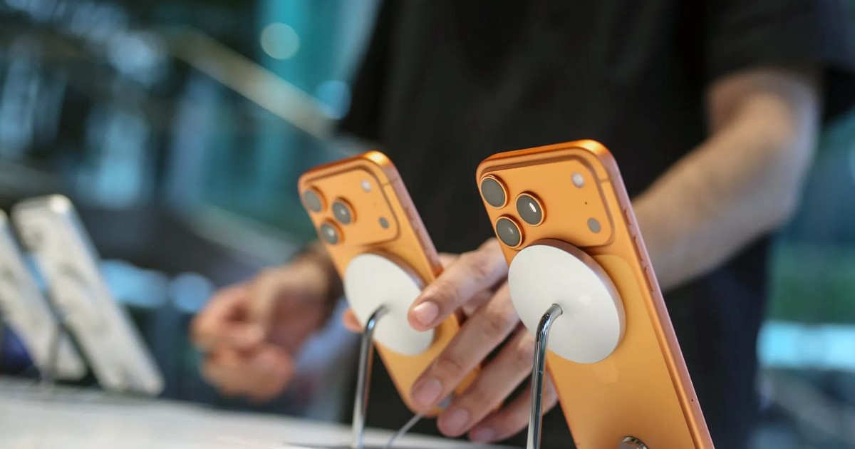 «Η Apple Επανέρχεται: Έτοιμη να Εκθρονίσει τη Samsung Μετά από 10 Χρόνια Κυριαρχίας!»