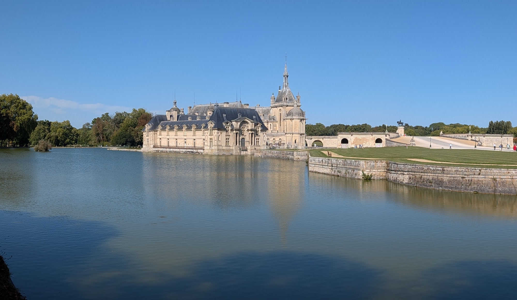 google pixel 10 pro xl πανόραμα chantilly castle 1