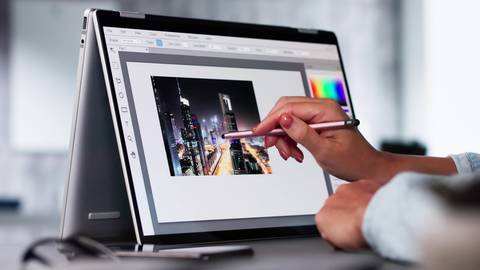 Οι χρήστες ορκίζονται σε αυτό το δωρεάν εναλλακτικό Adobe Photoshop