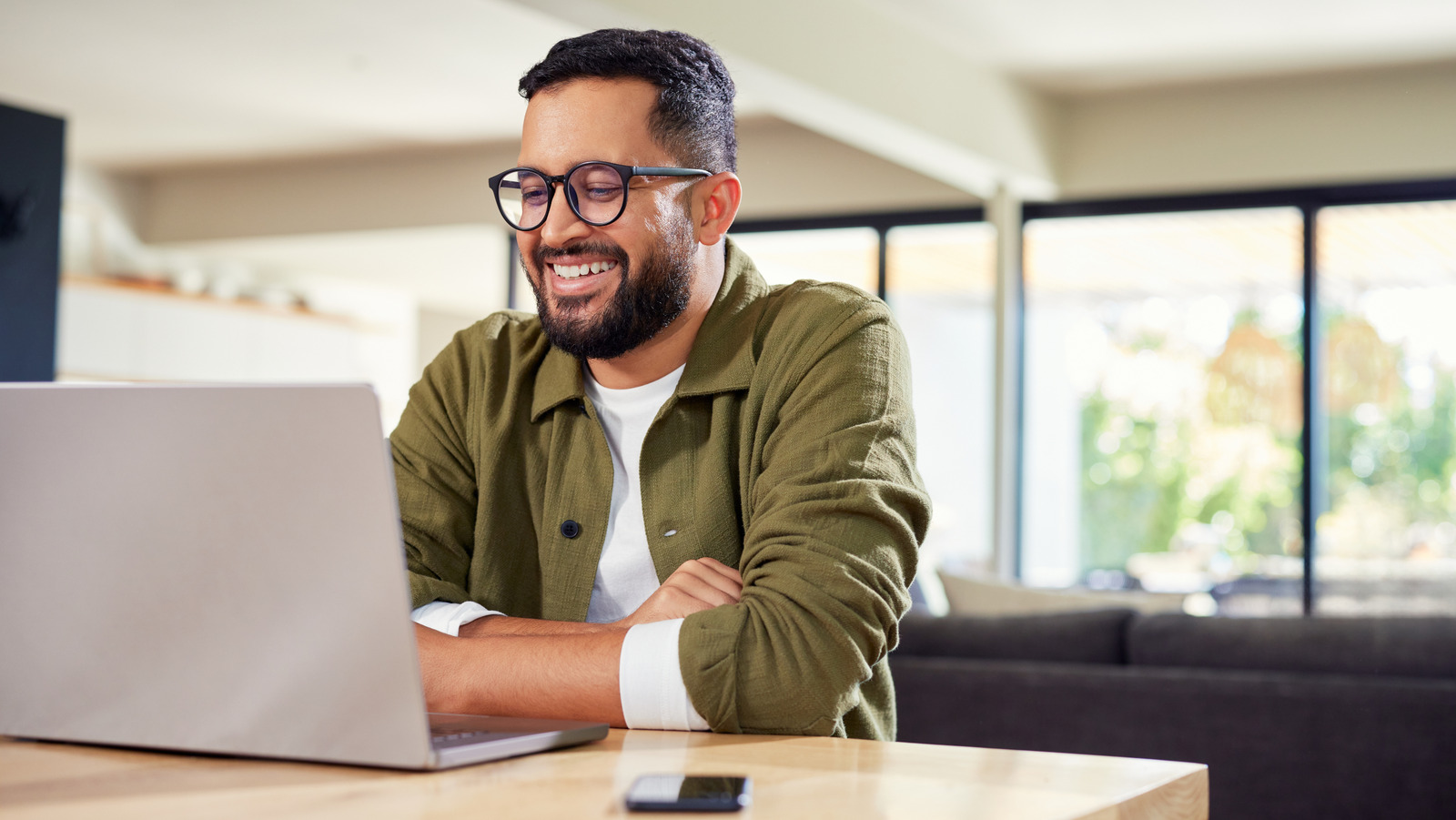 5 βασικές εφαρμογές που πρέπει πάντα να εγκαθιστάτε πρώτα σε νέο φορητό υπολογιστή