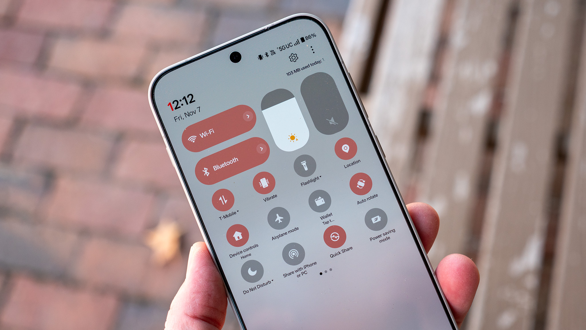 Τα κουμπιά γρήγορης εναλλαγής σε ένα OnePlus 15 με Oxygen OS 16