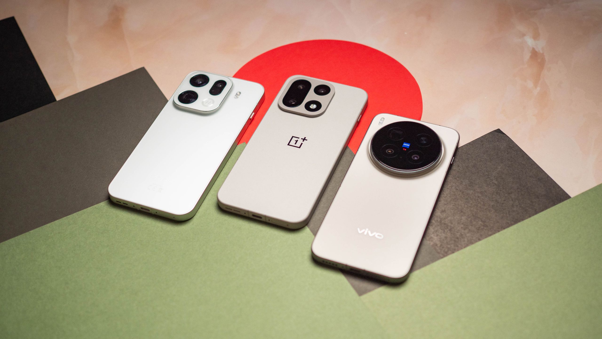 Μην αγοράζετε το OnePlus 15 στην Ινδία: Απλώς δεν έχει καλή αξία με τις υποβαθμίσεις και θα πρέπει να αγοράσετε αυτό το τηλέφωνο Android – έχει καλύτερες κάμερες και δεν υπερθερμαίνεται