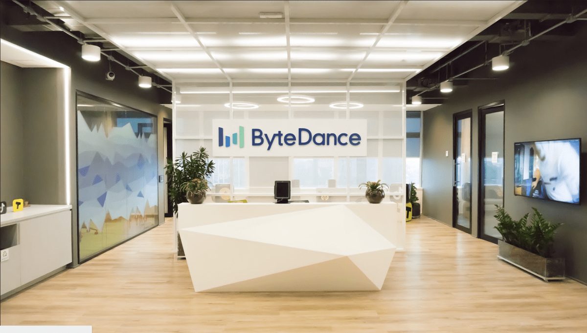 Η ByteDance θα επενδύσει $23 δις σε τεχνητή νοημοσύνη για να γεφυρώσει το τεχνολογικό χάσμα των ΗΠΑ