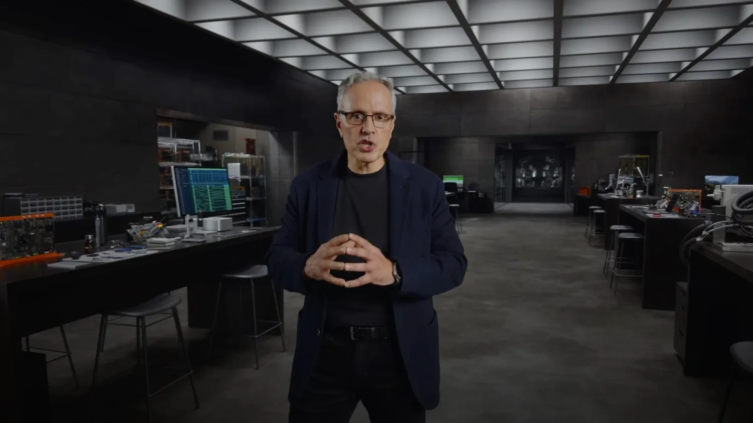 Σοκ στον κόσμο της τεχνολογίας: Ο Johny Srouji ετοιμάζεται να αποχαιρετήσει την Apple για νέα καριέρα!