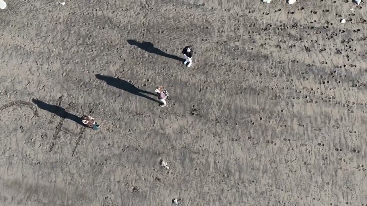 DJI Mavic 4 Pro — Λειτουργίες QuickShot - YouTube