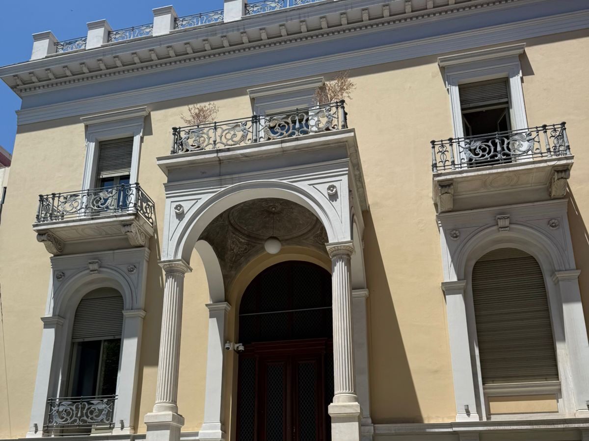 Έλλειμμα 3 εκατ. ευρώ στο ΕΚΚΟΜΕΔ το Νέο Έτος- Ανακαλείται η χρηματοδότηση σειρών και ταινιών – Τυπολογίες