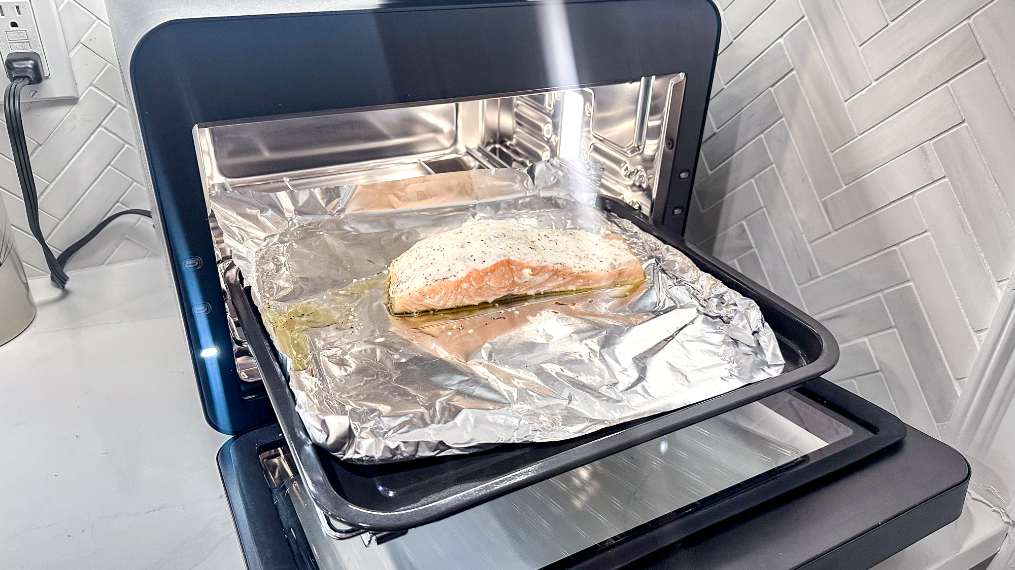 Μίνι Φούρνος CHEF iQ σε πάγκο κουζίνας