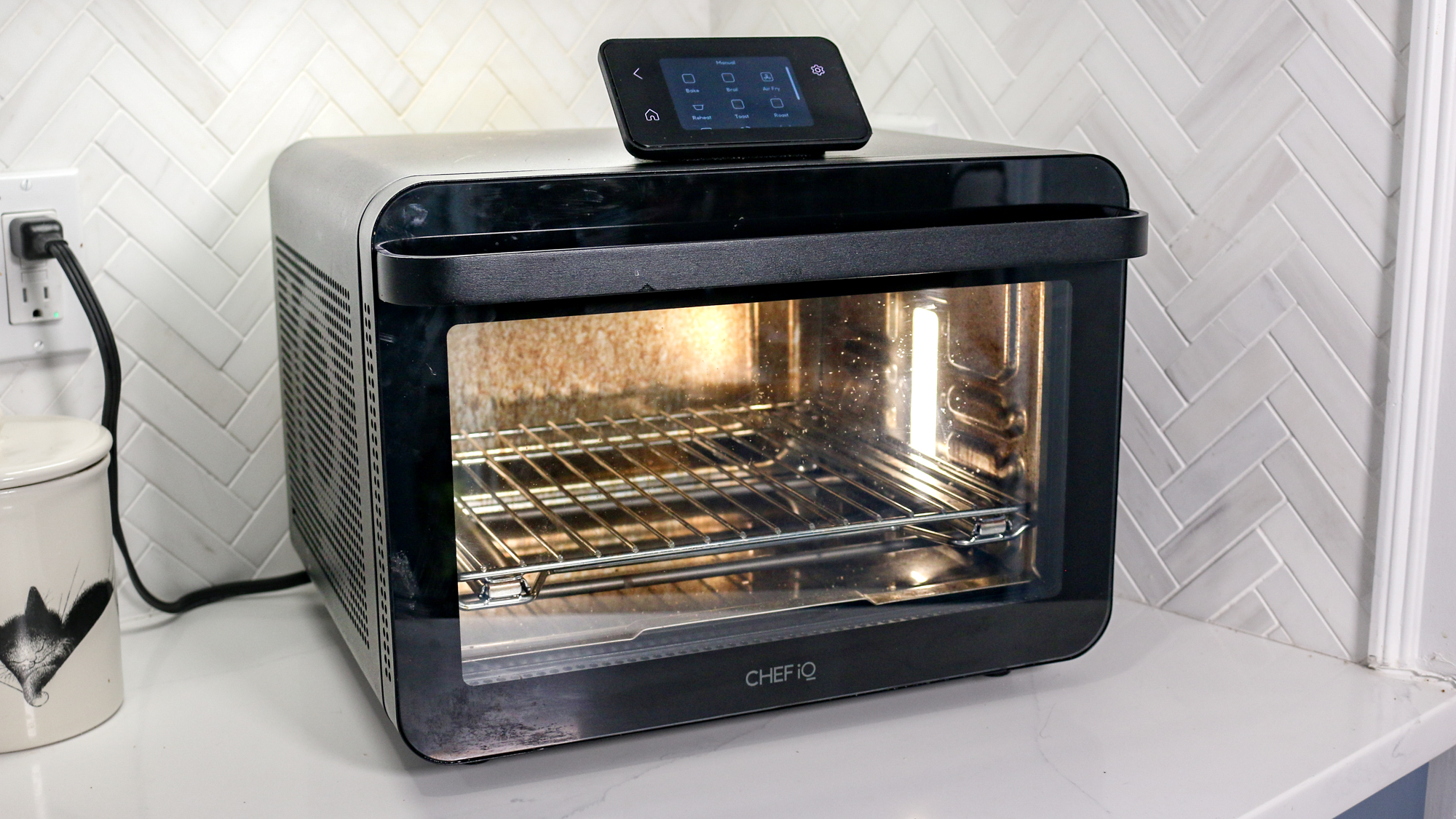 Μίνι Φούρνος CHEF iQ σε πάγκο κουζίνας