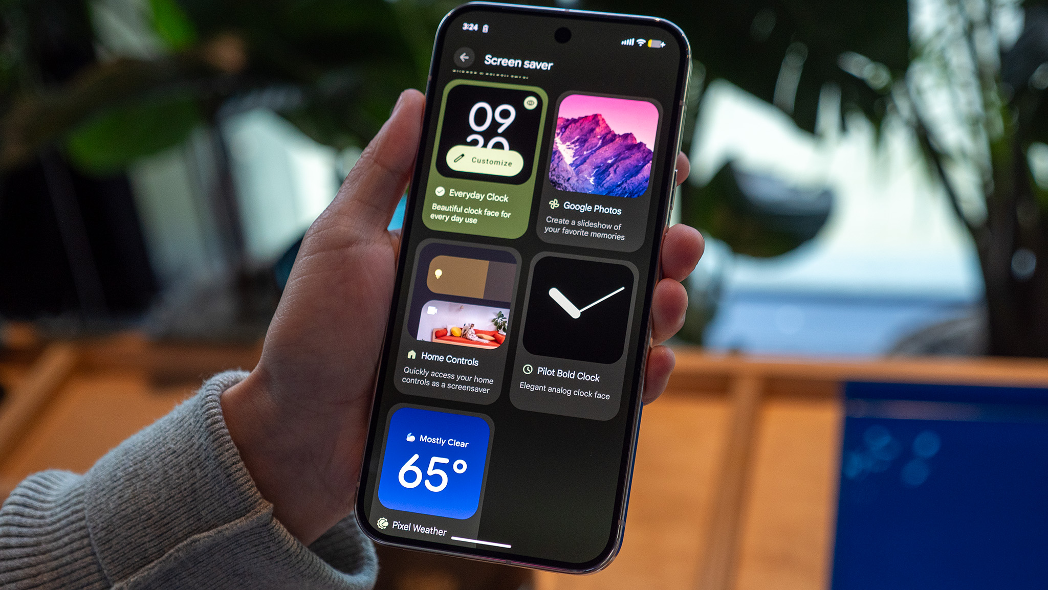 Επιλογές προφύλαξης οθόνης όταν χρησιμοποιείτε φορτιστή Pixelsnap σε Google Pixel 10 Pro XL
