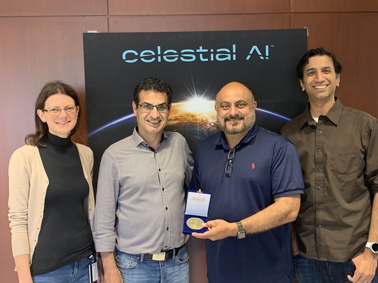 «Η Silicon Valley πάει Θεσσαλονίκη: Επανεπαναστατική ανακάλυψη από το ΑΠΘ που φέρνει το φως στη ΤΝ και μειώνει την κατανάλωση ενέργειας στα data centers!»