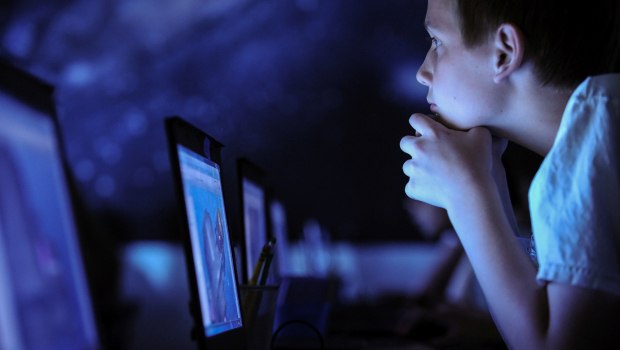 «Ανησυχία από τους Αμερικανούς Εισαγγελείς: Η ΑΙ Καταστρέφει την Ψυχική Υγεία – Τι Κρύβουν οι Big Tech;»