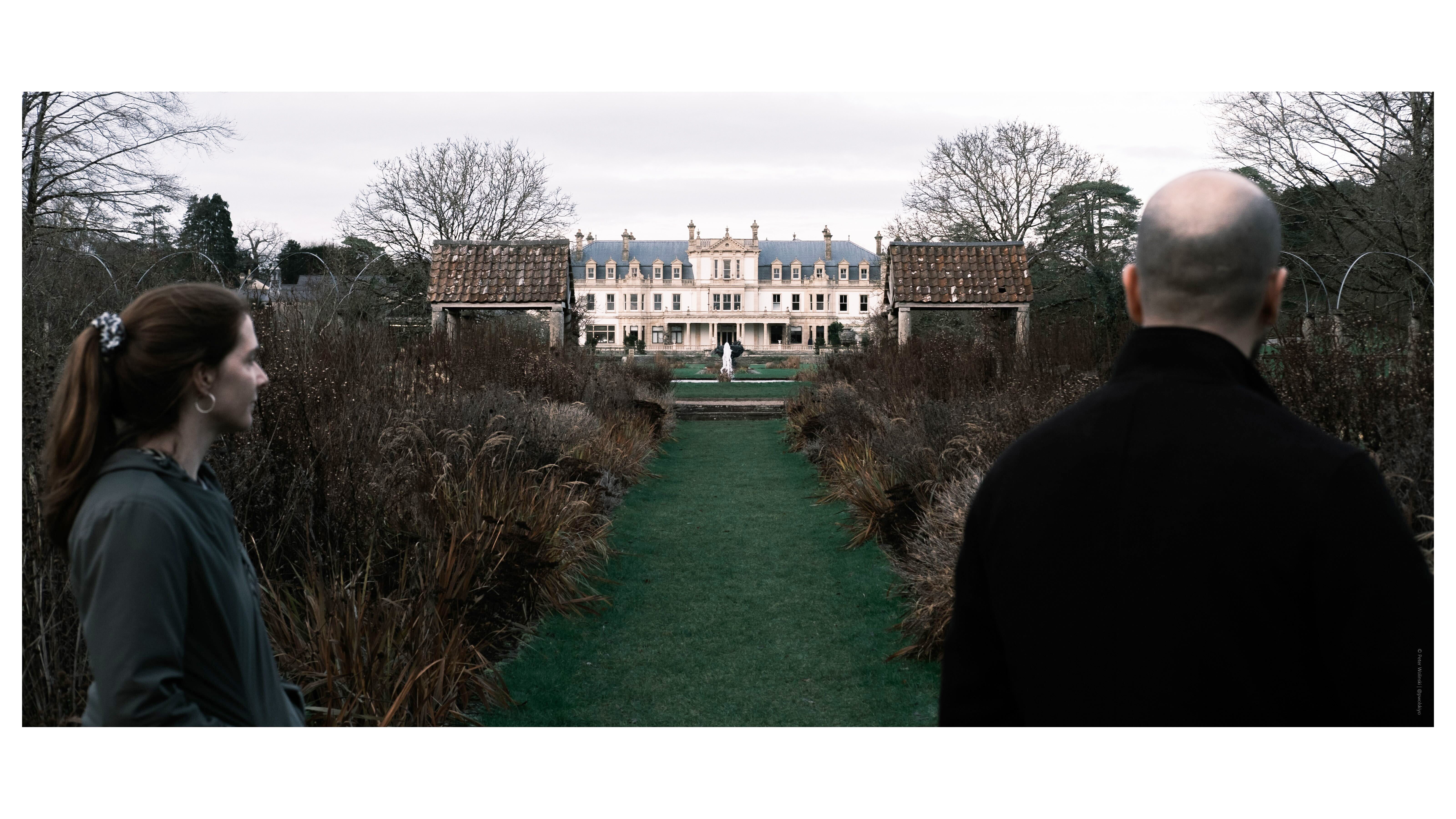 «Αγόρασα μια 5χρονη Fujifilm και ανακάλυψα τον ΚΑΛΥΤΕΡΟ θησαυρό! Μην πιστεύετε ότι το νέο είναι πάντα καλύτερο!» Μια εικόνα ενός αρχοντικού σπιτιού τραβηγμένη σε Fujifilm X-E4