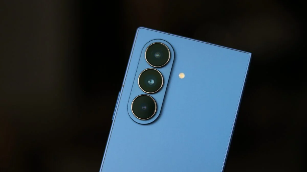 Το Galaxy Z Fold 8 αναμένεται να αναβαθμίσει δύο κάμερες το επόμενο έτος