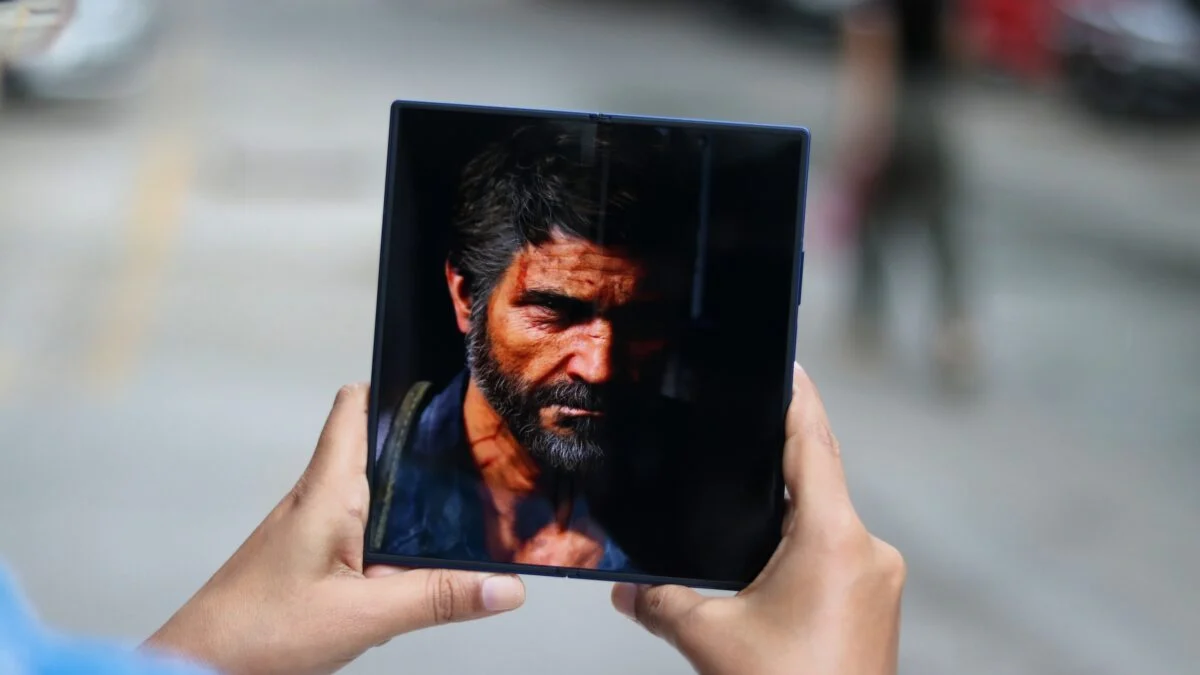 Φήμες υπονοούν την επιθετική στρατηγική της Apple για το iPhone Fold για την αντιμετώπιση της Samsung