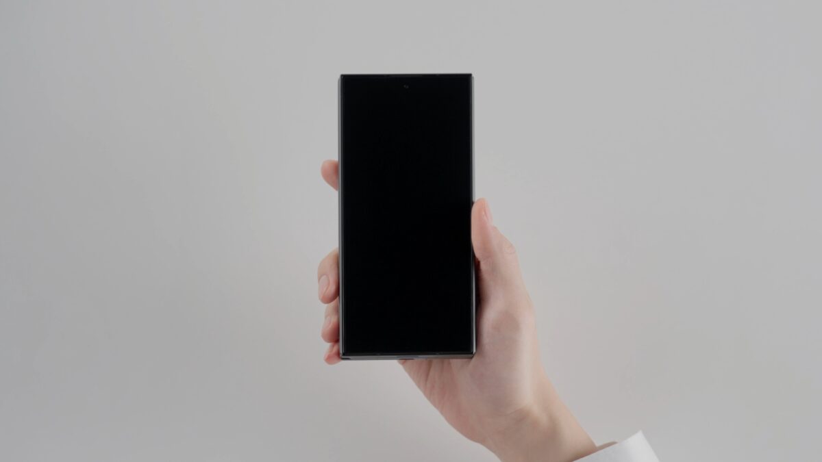Δείτε πόσο κοστίζει η αντικατάσταση των οθονών του Galaxy Z TriFold