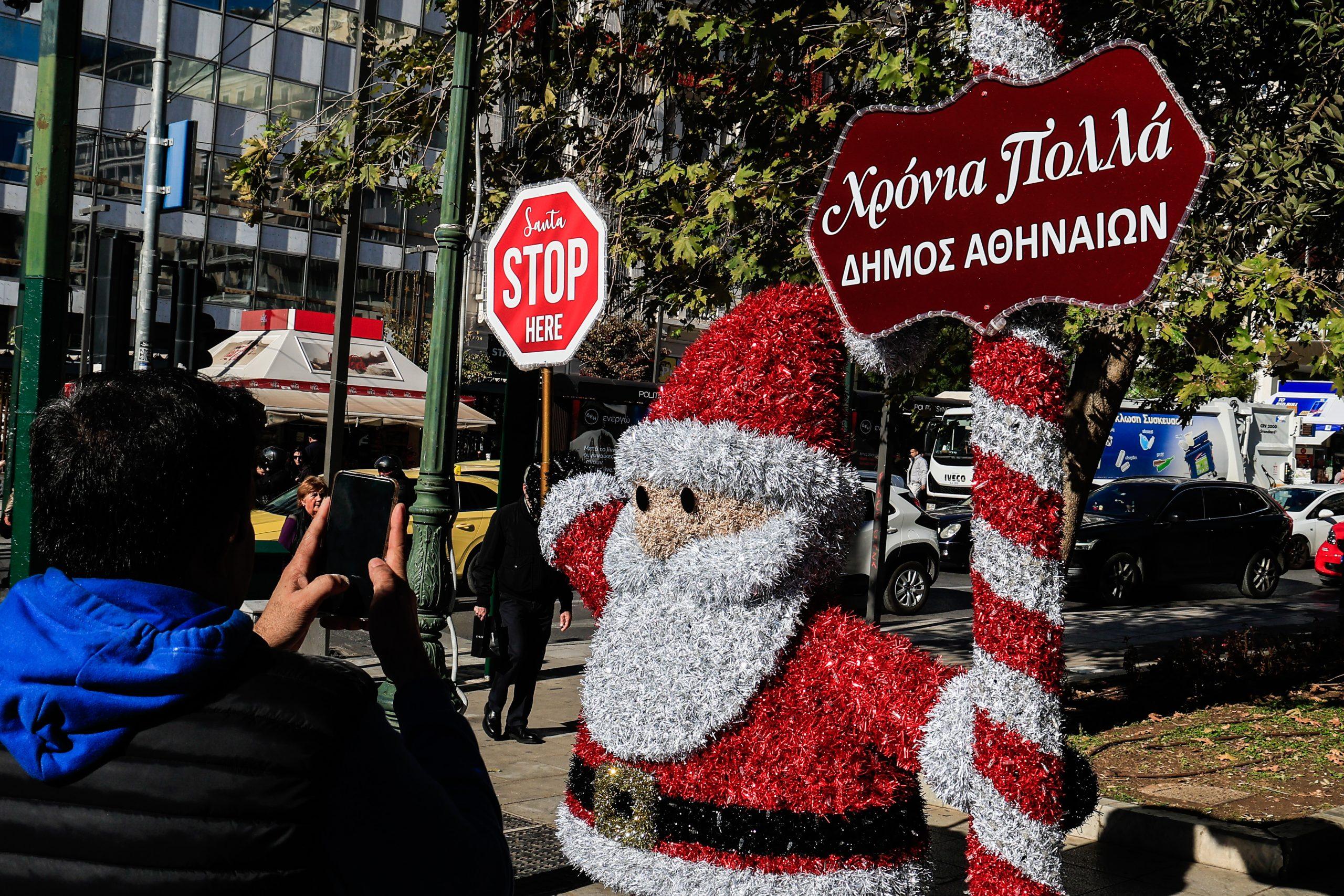 «Ανακαλύψτε το Εορταστικό Ωράριο: Πρεμιέρα την Πέμπτη με Κυριακές γεμάτες Αγορές!»