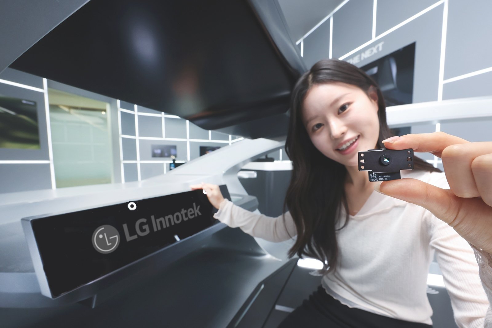 Η επόμενης γενιάς κάμερα κάτω από την οθόνη της LG Innotek δεν είναι κατασκευασμένη για smartphone, αλλά έχει ιδιότητες που ταιριάζουν καλύτερα για το iPhone 20 της Apple με λιγότερη στεφάνη