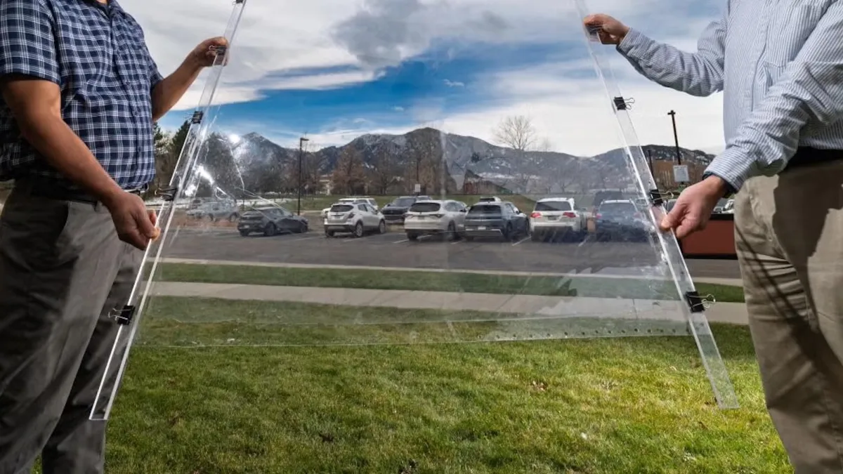 Το υλικό που μοιάζει με φυσαλίδες θα μπορούσε να βοηθήσει στη μόνωση των γυάλινων παραθύρων