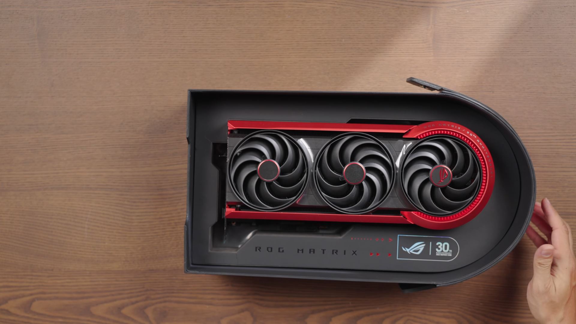 Η ASUS εμφανίζει το ROG Matrix RTX 5090 D V2. Φτάνει πάνω από 28.000 Points In Time Spy Extreme