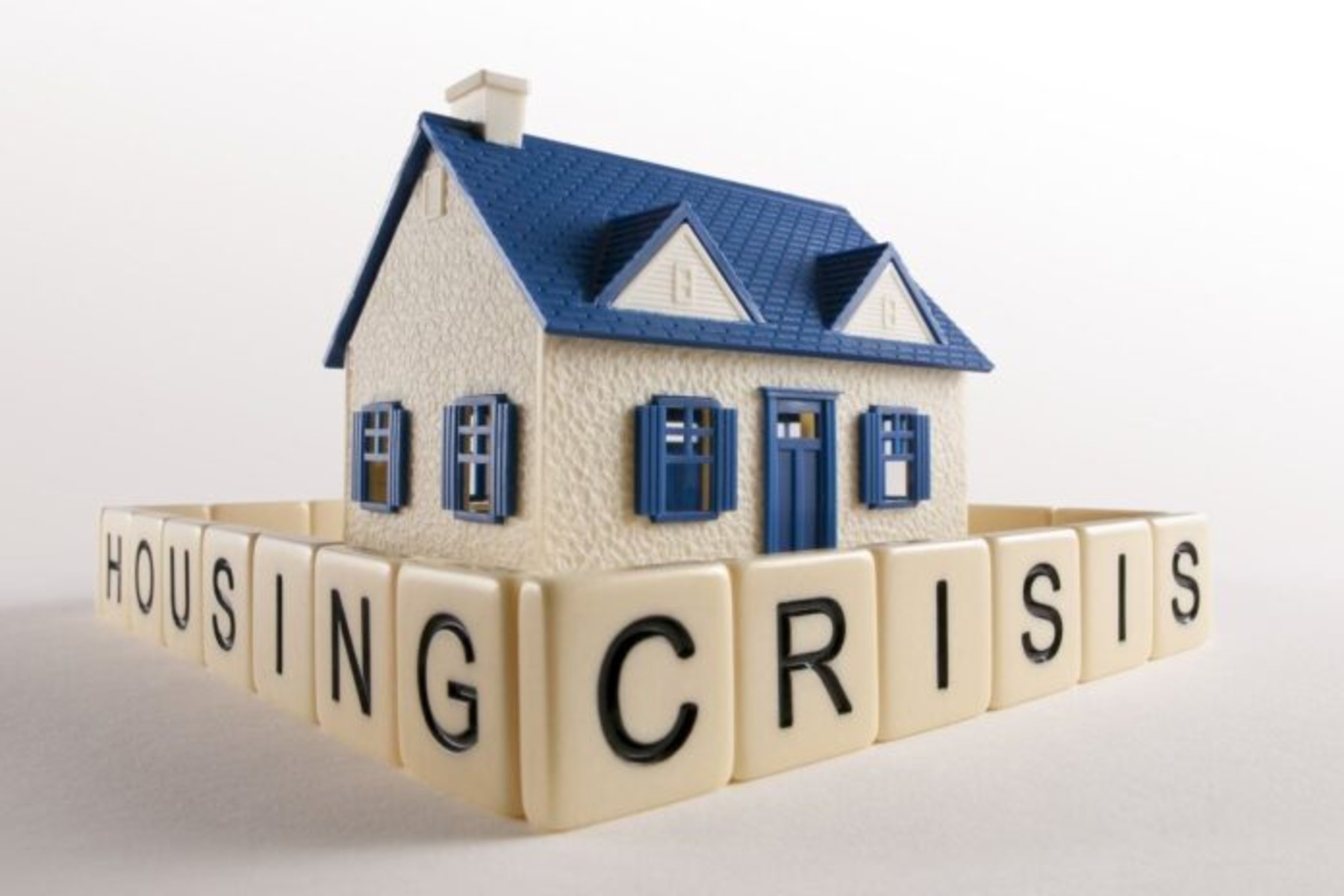 «Ελλάδα: Αποκαλύπτει Σκοτεινές Τακτικές για να Λύσει την Κρίση Στέγης με Χρυσά Κίνητρα για Αναπτυξίες!»