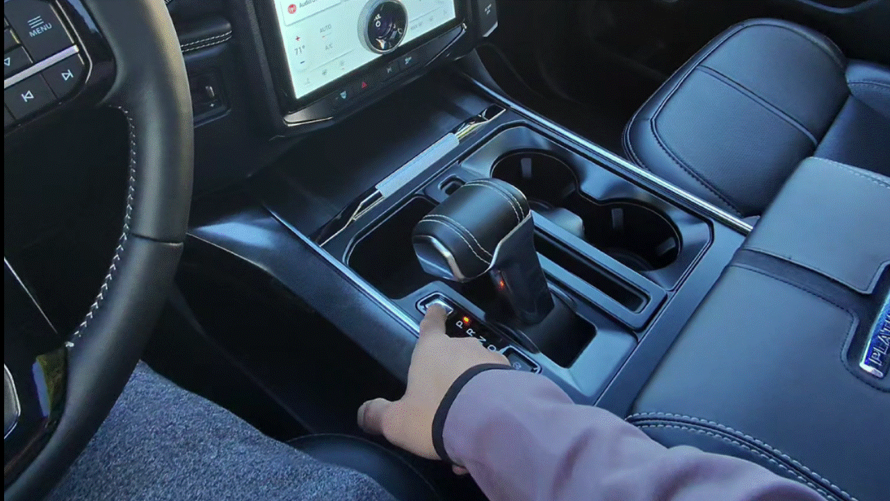 Δοκιμαστική κίνηση Ford F-150 Lightning 2025.