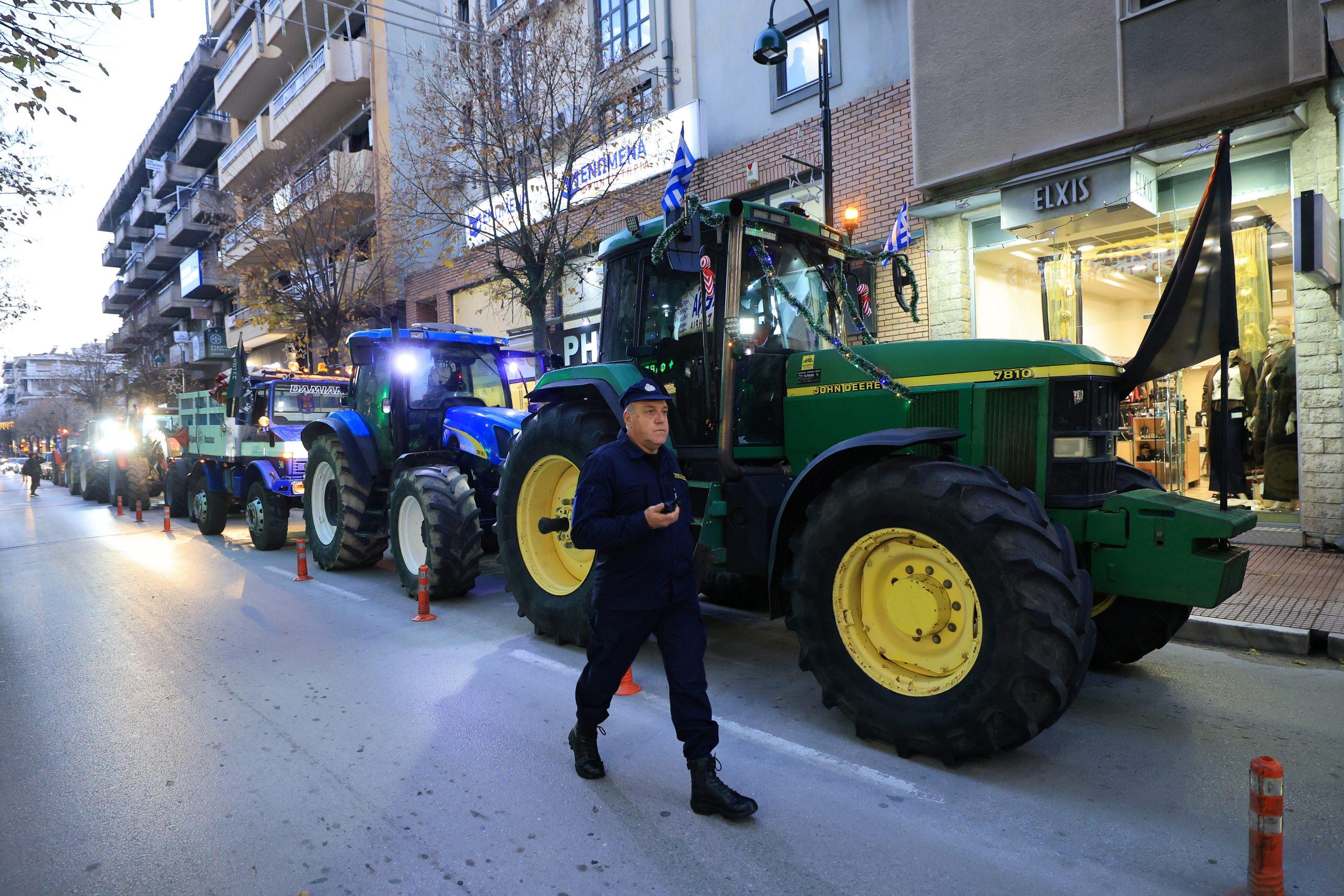 «Αγρότες στο πόδι! Γιατί λένε «όχι» στον Μητσοτάκη; Οι shocking αποφάσεις της Νίκαιας που θα σας αφήσουν άφωνους!»