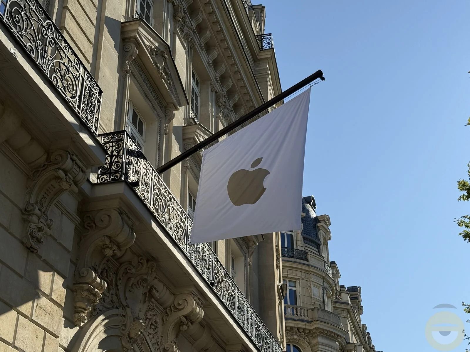 «Ανακάλυψε το iOS 26.2: Επανάσταση στο AirDrop και τα Apple Podcasts – Μη χάσεις τίποτα!»