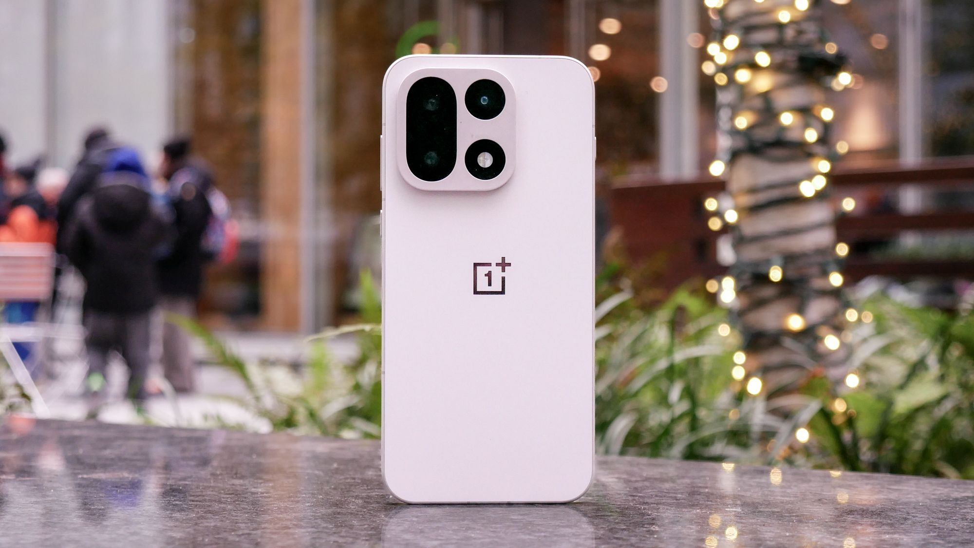 «Το OnePlus 15 Έφτασε Επιτέλους στις ΗΠΑ! Γίνετε οι Πρώτοι που θα το Αποκτήσουν — Κάντε Προπαραγγελία Τώρα και Μάθετε πότε θα το Έχετε!»