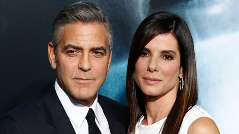Η Sandra Bullock και ο George Clooney στην πρεμιέρα του Gravity το 2013.