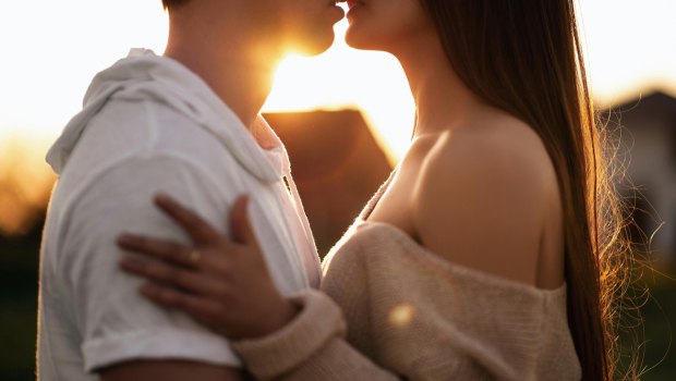 «Αλήθεια, πόσο μονογαμικοί είμαστε; Πιο πιστοί από τους χιμπατζήδες, αλλά λιγότερο από τους κάστορες!»