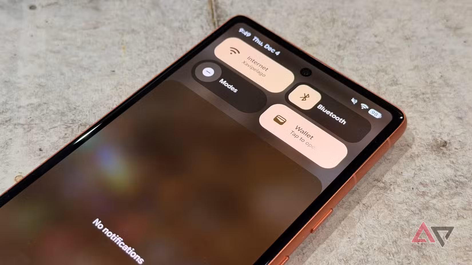 Το σκίαστρο ειδοποιήσεων Android 16 τρέχει στο Pixel 7a