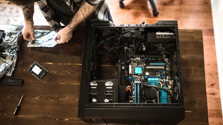 «Απίστευτο! Πώς μπορείς να καταστρέψεις τον υπολογιστή σου χωρίς να το καταλάβεις – Μάθε τα μυστικά!»